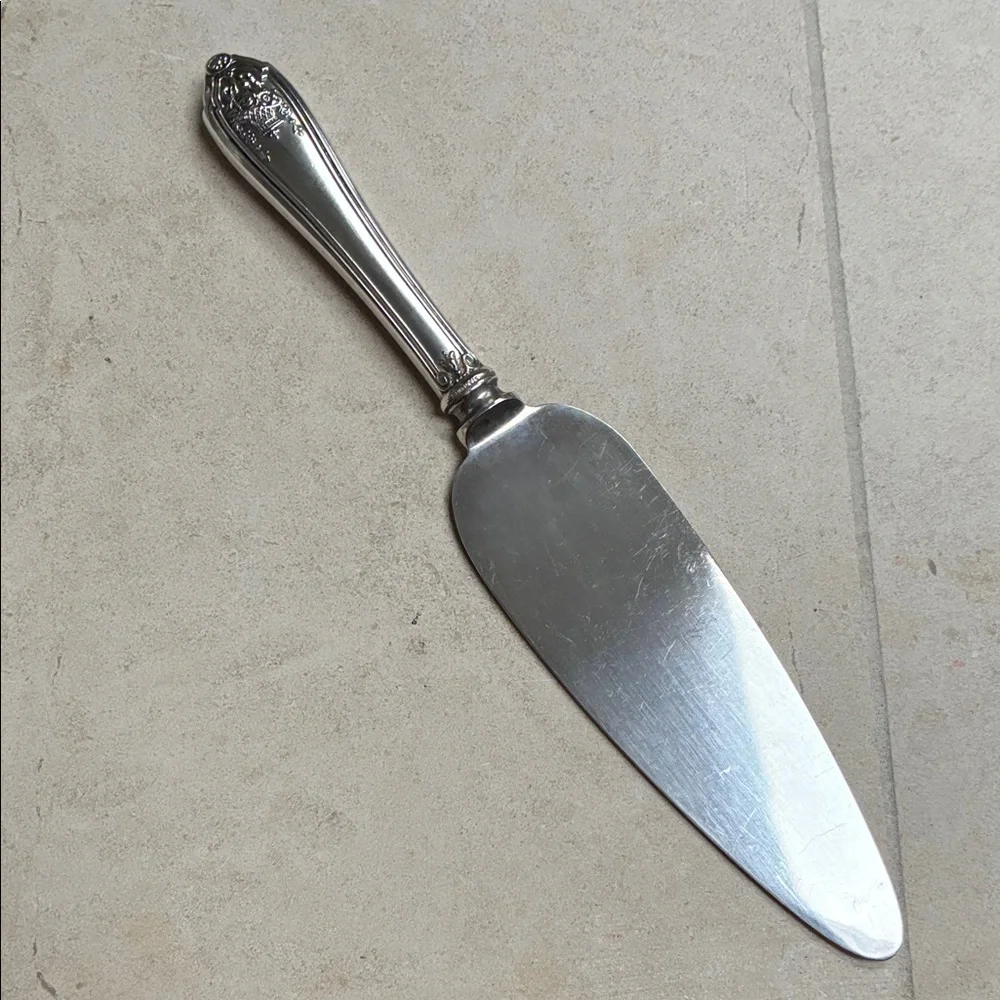 Sterling handled Cake Server
